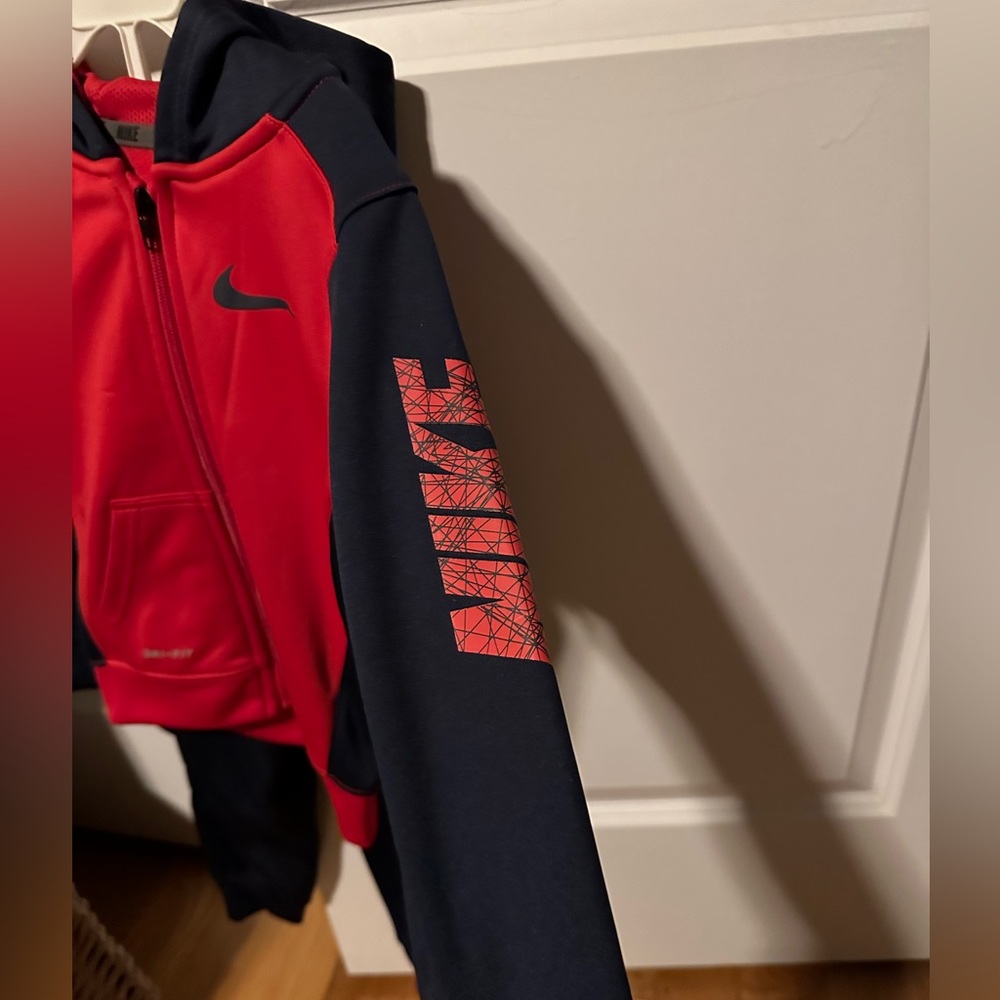 Nike Drifit Warmup set Size 3T